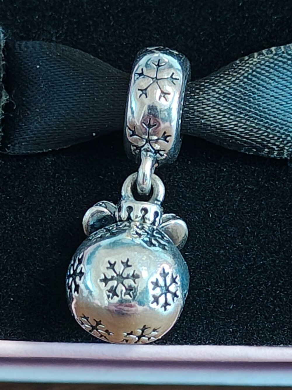 Authentic Pandora Retired Christmas Ornament CZ Dangle Charm 791410CZ - Picture 6 of 8